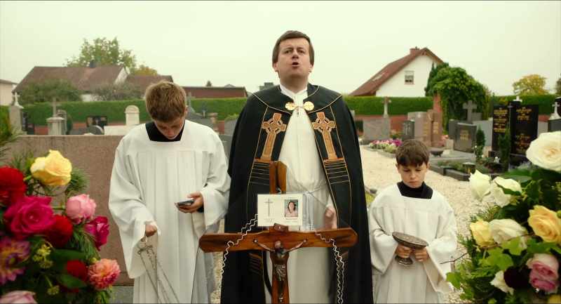 Dear congregation, we sing the song 