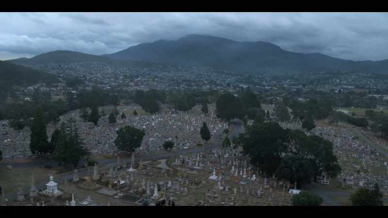 Death can leave a grief that hangs so heavy