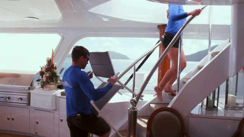 Deck crew, let'’s prep the snorkeling and the beach setup