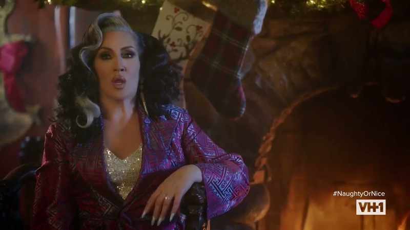 �� Deck the halls with boughs of-- ♪