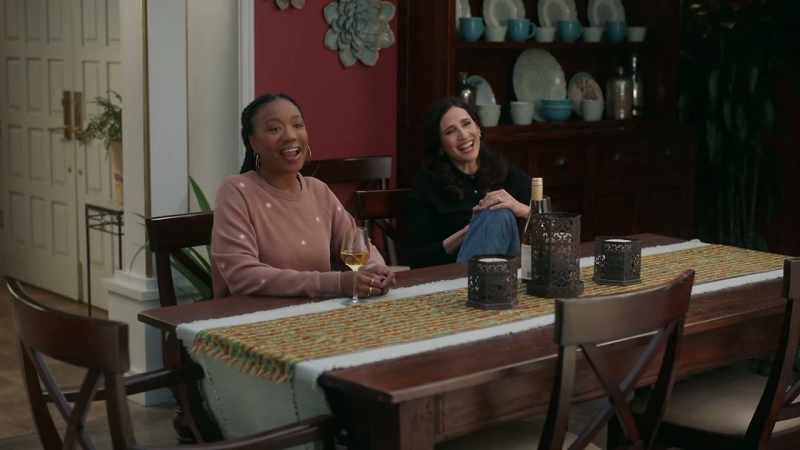 [Delia and Michelle laughing]