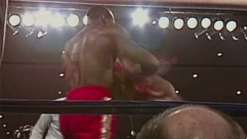 [Des] And nobody has hurt Mike Tyson before