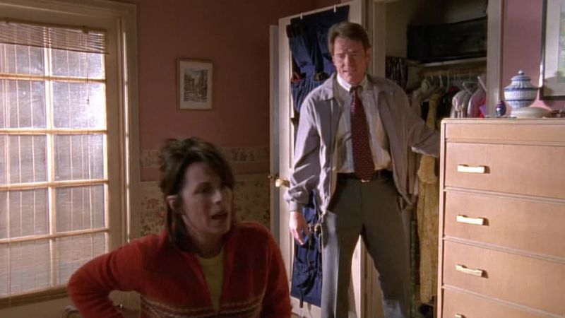 Dewey? (SIGHS) Come on out, honey!