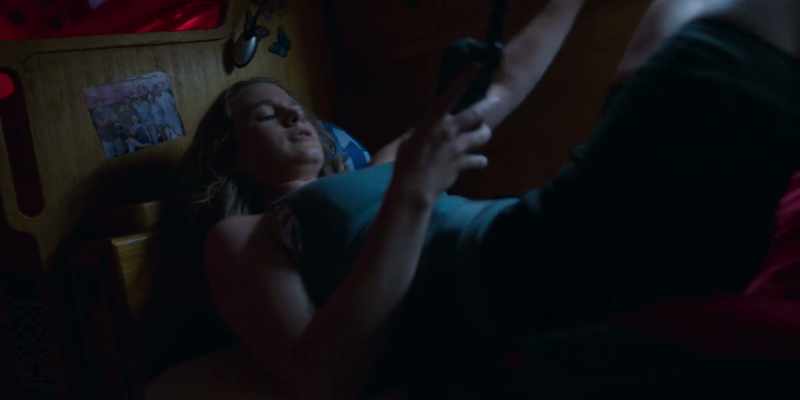 [dialing] -[grunts]