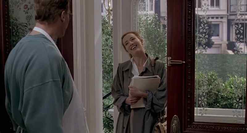 Diana. Hi. -Yes, it's me. Hello