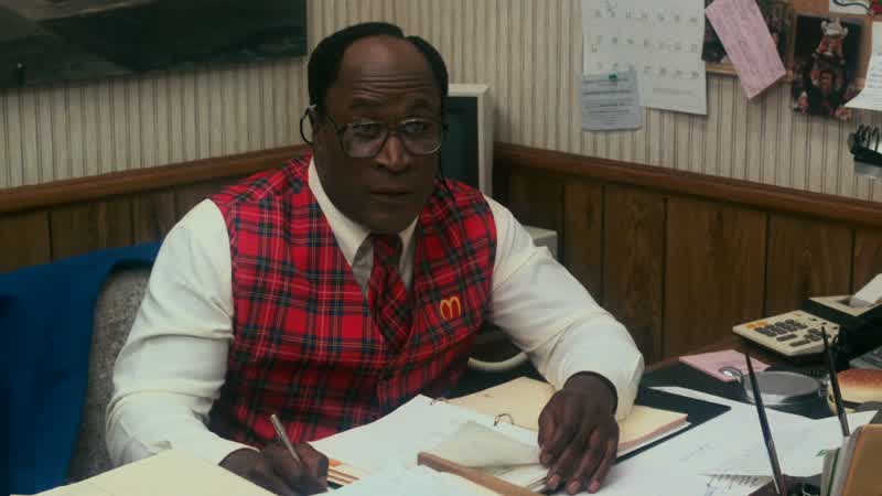Sir I was wondering did you happen to catchthe professional football contest on television last nightNo I didn'tOh it was most exhilaratingThe giants of New York took on the packers of green bayIn the
