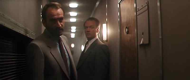 Did you find your briefcase yet, sir? - No, not yet