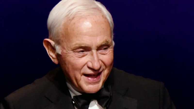 DID JEFFREY EPSTEIN HAVE SOMETHING ON LES WEXNER