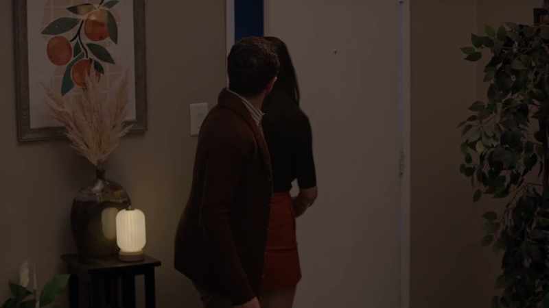 Did you see anyone outside my apartment?