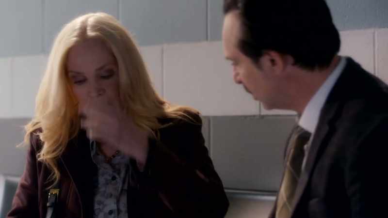 Did you try to call him back? -Yes, I did