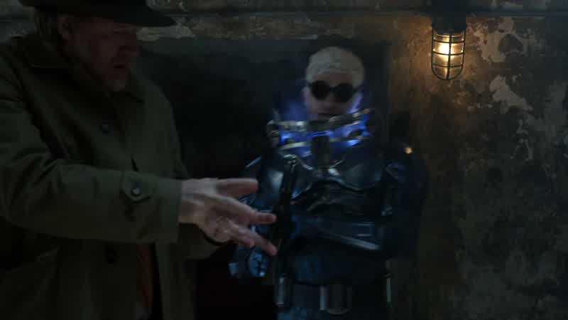 Did you really think that I would come without backup?