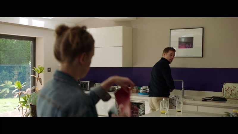 [dishes clattering]