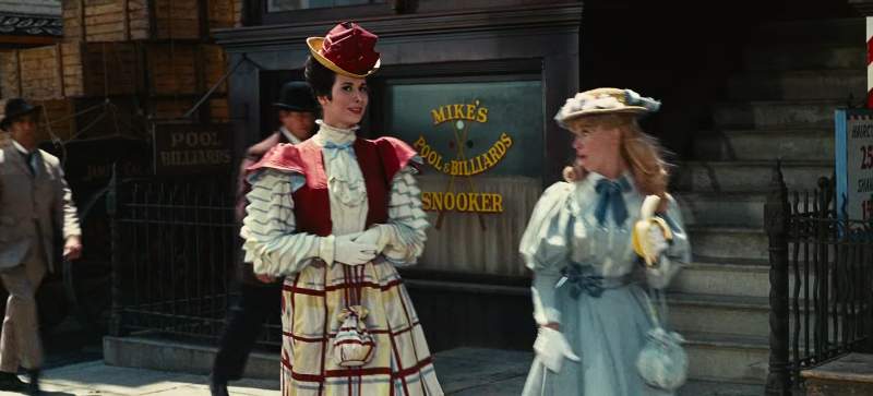 Do get done with that Minnie The men are eyeing us for the wrong reason