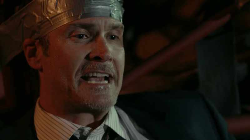 Do you hear me? - You're a dirty cop!