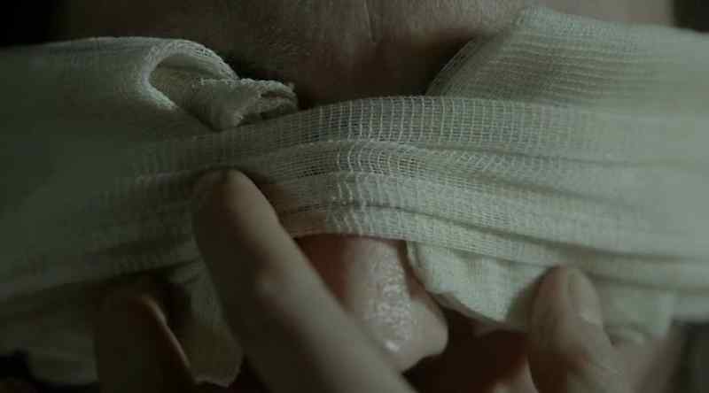 Do you know who killed my father? -Not yet, but I am close