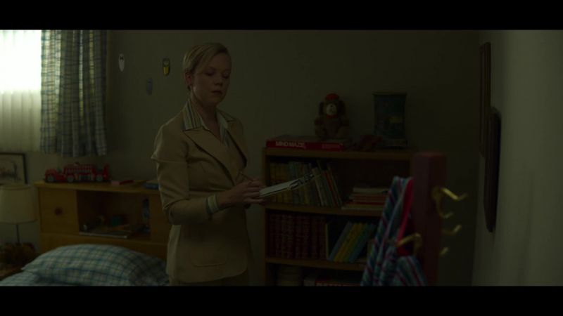 Do you read to him, Mrs. Tench? - Mm-hmm