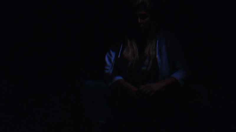 Do you see her?!