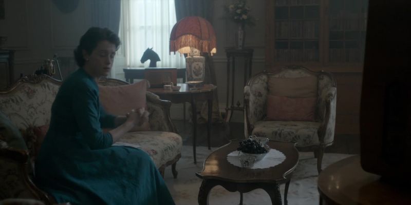 Do sit down, Michael. - Thank you, ma'am