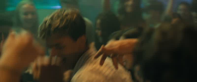 �� Do you think you're better off alone?