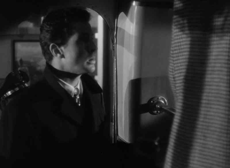 Do you want to sit by the window? - I don't care. All right