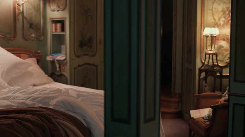 Do you want something? -No. I'm fine