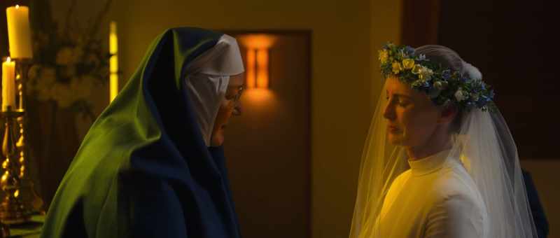 Do you, Sister Simone, give your life