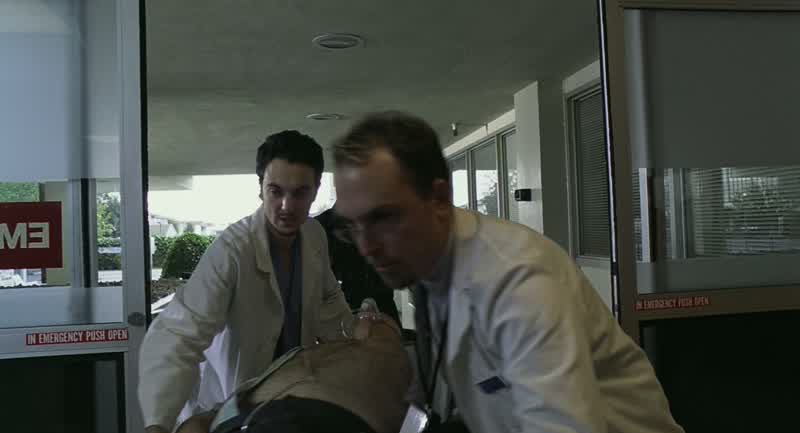 Doctor sing to the labor room