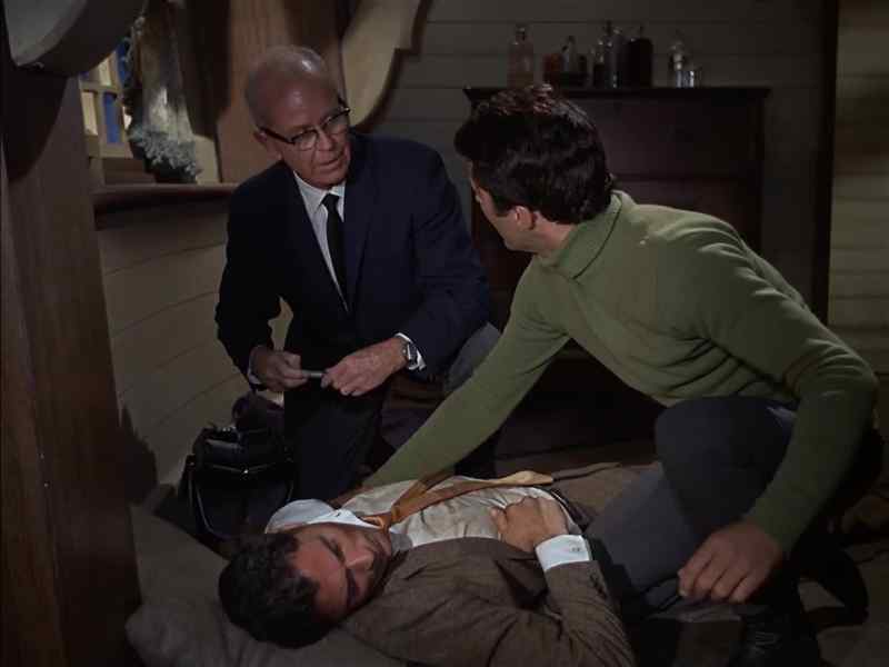 Doctor, would you take a look at the boy? - Right