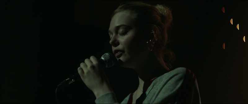 �� Does she love you Better than I can? ♪