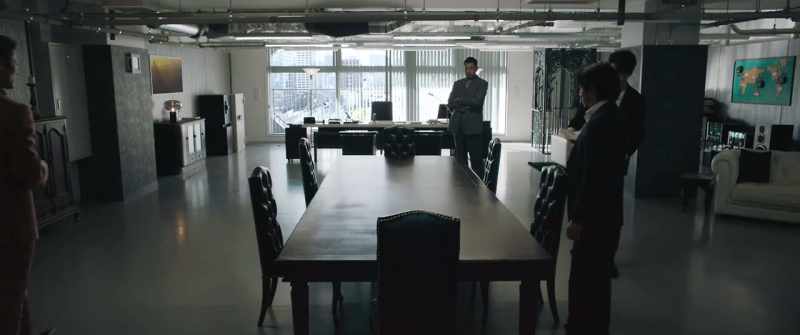 Does yakuza's illicit business… include fighting for justice?
