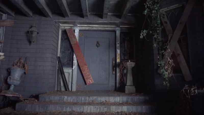 Doesn't look like anyone's home