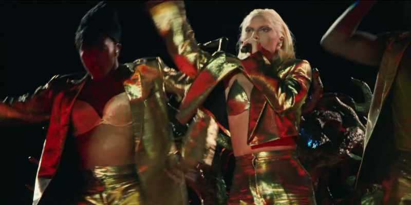 �� Don't be a drag Just be a queen ♪