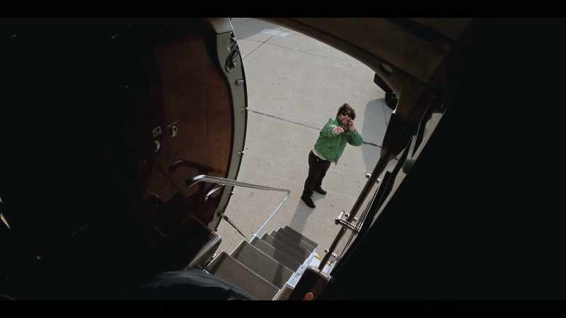 Don't go in the cockpit. Hey!