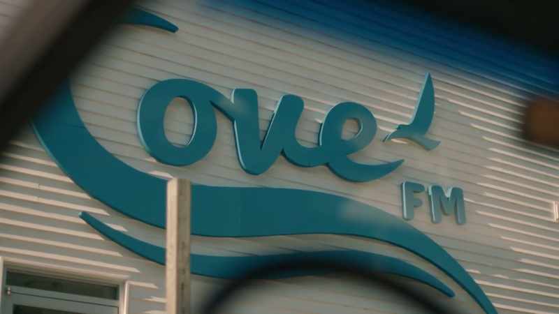 �� don't pull your love out on me, honey ♪