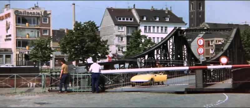 Don't push that! Don't do that! Don't start the bridge!