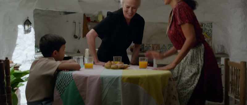 Don't you want some more juice? -No, thanks. It was really good