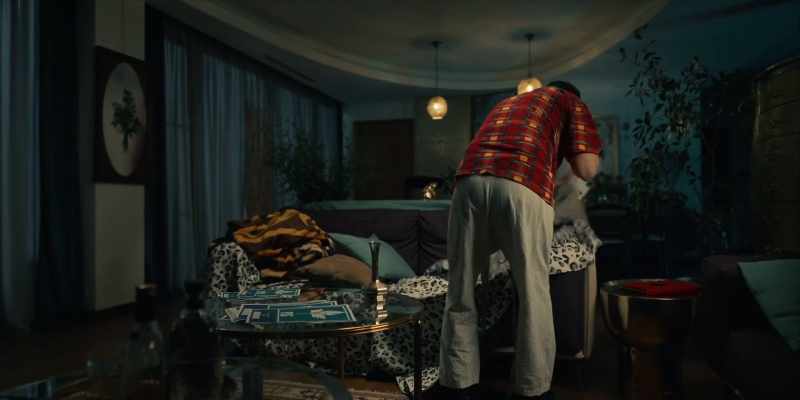 Don't worry. -Come home! Come home, do you hear me?