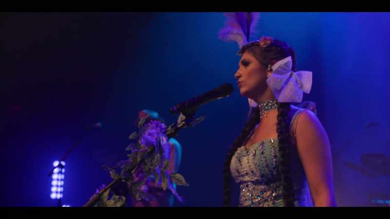 �� Doo-doo-doo-doo-doo-doo ♪