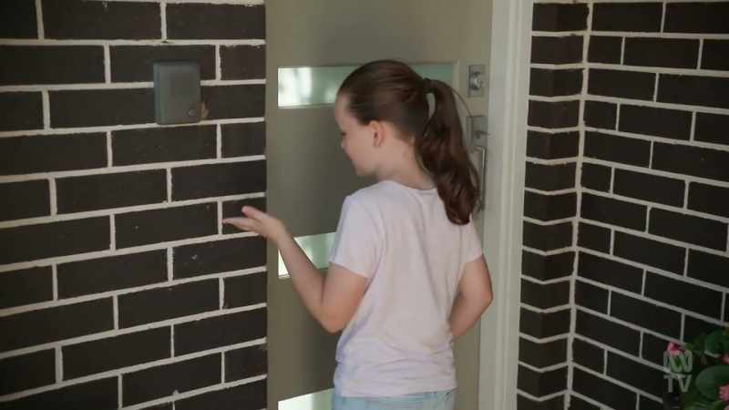 (DOOR BELL RINGS)
