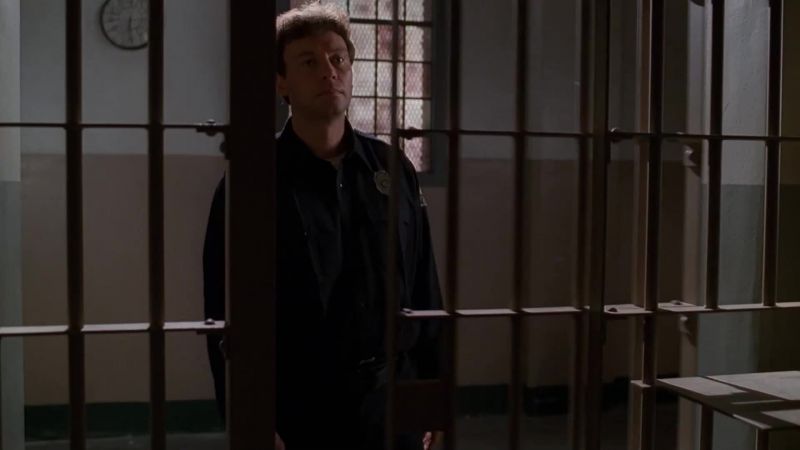 (door buzzes)