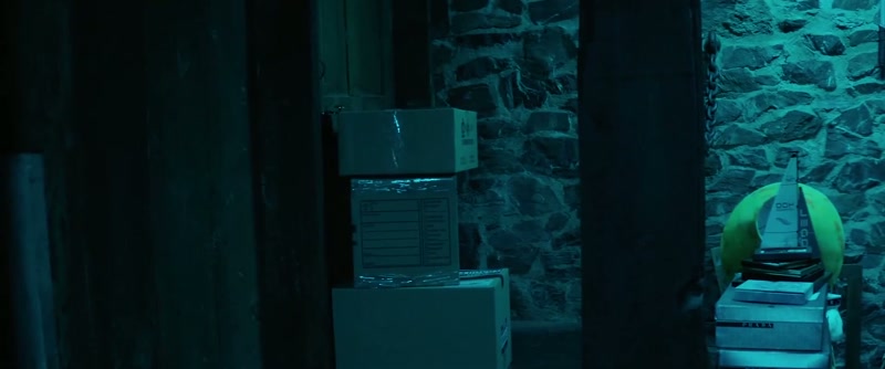 (door clattering)