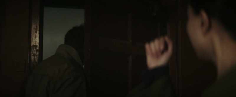 (door clicks) (dramatic music)
