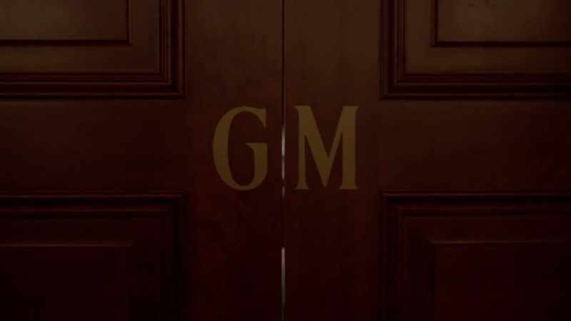 (door clicks)