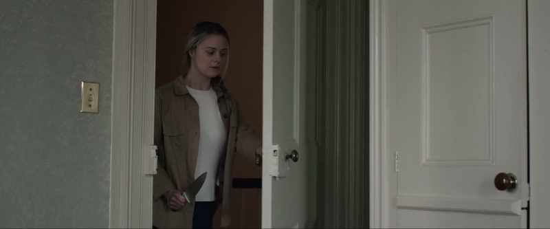 (door creaking)