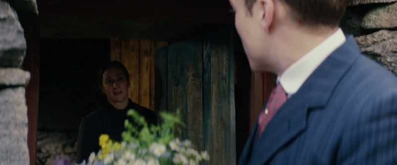 (Door creaking)