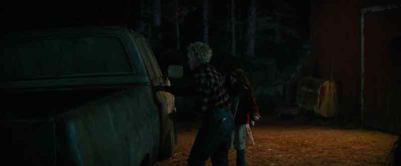 (Door creaking)
