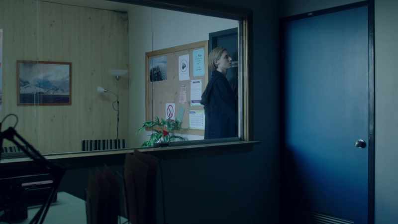 (DOOR HANDLE CLICKING)