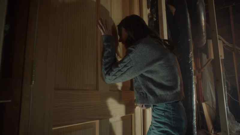 [door handle jiggling]