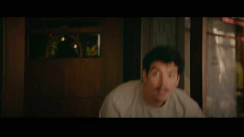 (door opens) (footsteps shuffle)