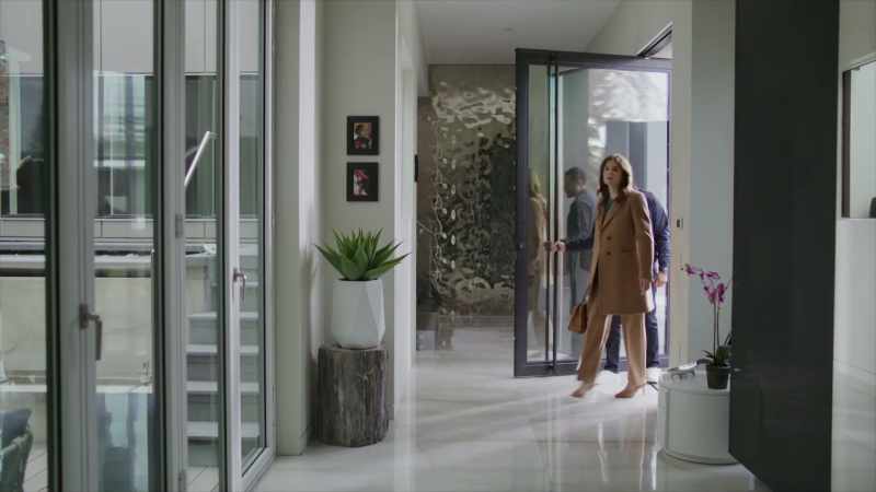 [door opens] -[Jessica sighs]